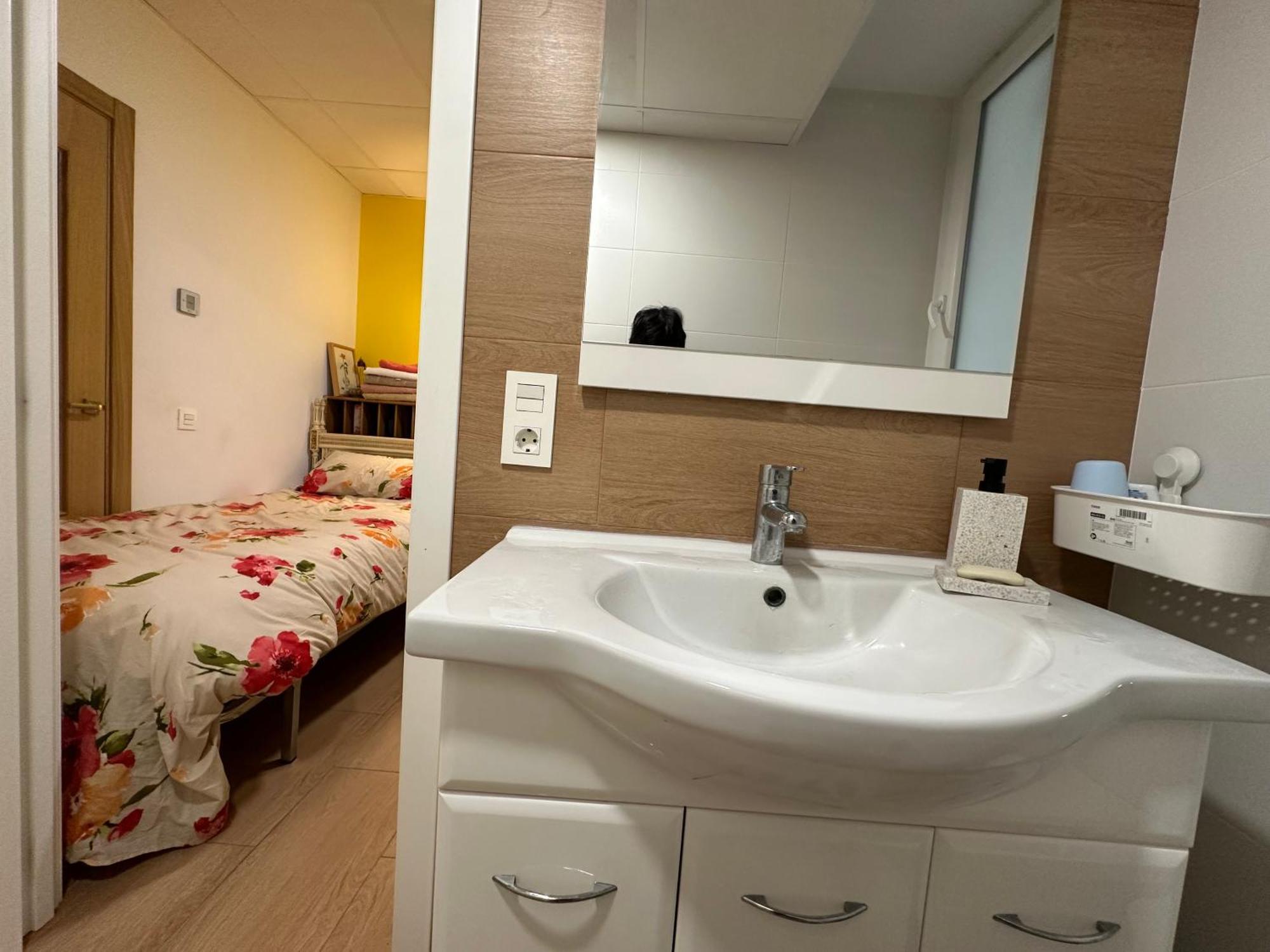 Mirador 2 Del Mercado Central - Habitacion Con Bano Privado En El Centro De La Ciudad Vella Valencia Eksteriør billede