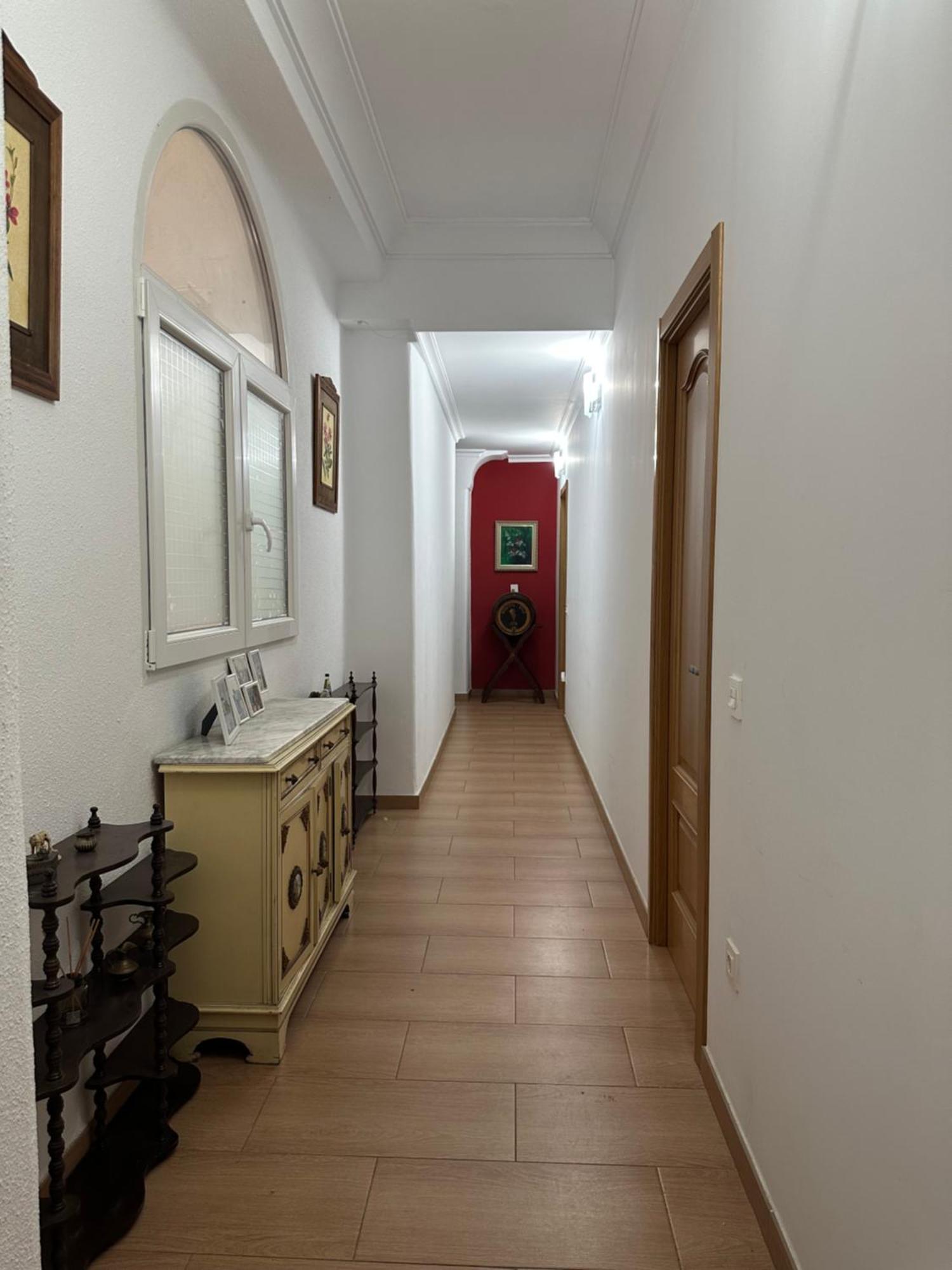Mirador 2 Del Mercado Central - Habitacion Con Bano Privado En El Centro De La Ciudad Vella Valencia Eksteriør billede