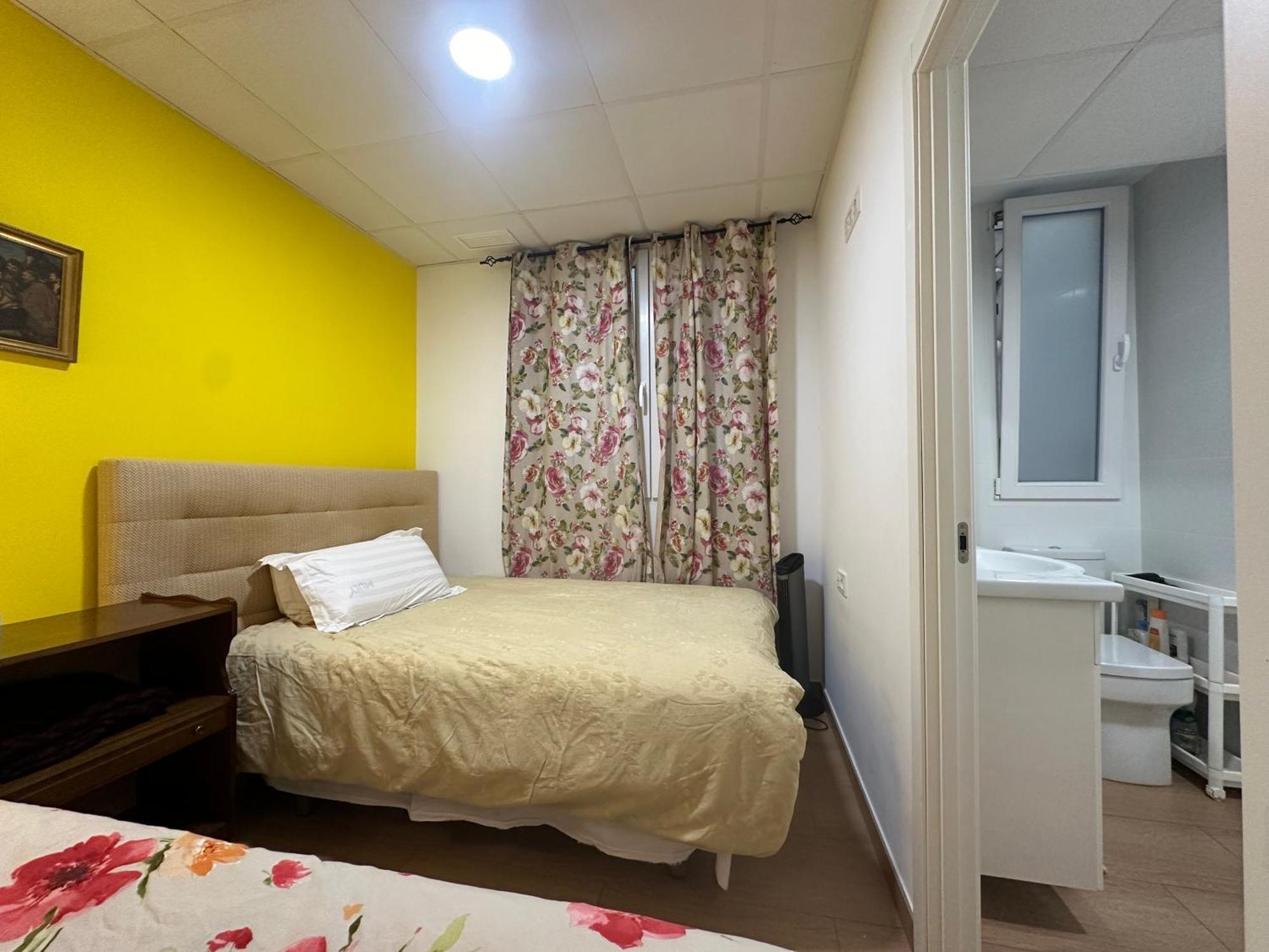 Mirador 2 Del Mercado Central - Habitacion Con Bano Privado En El Centro De La Ciudad Vella Valencia Eksteriør billede