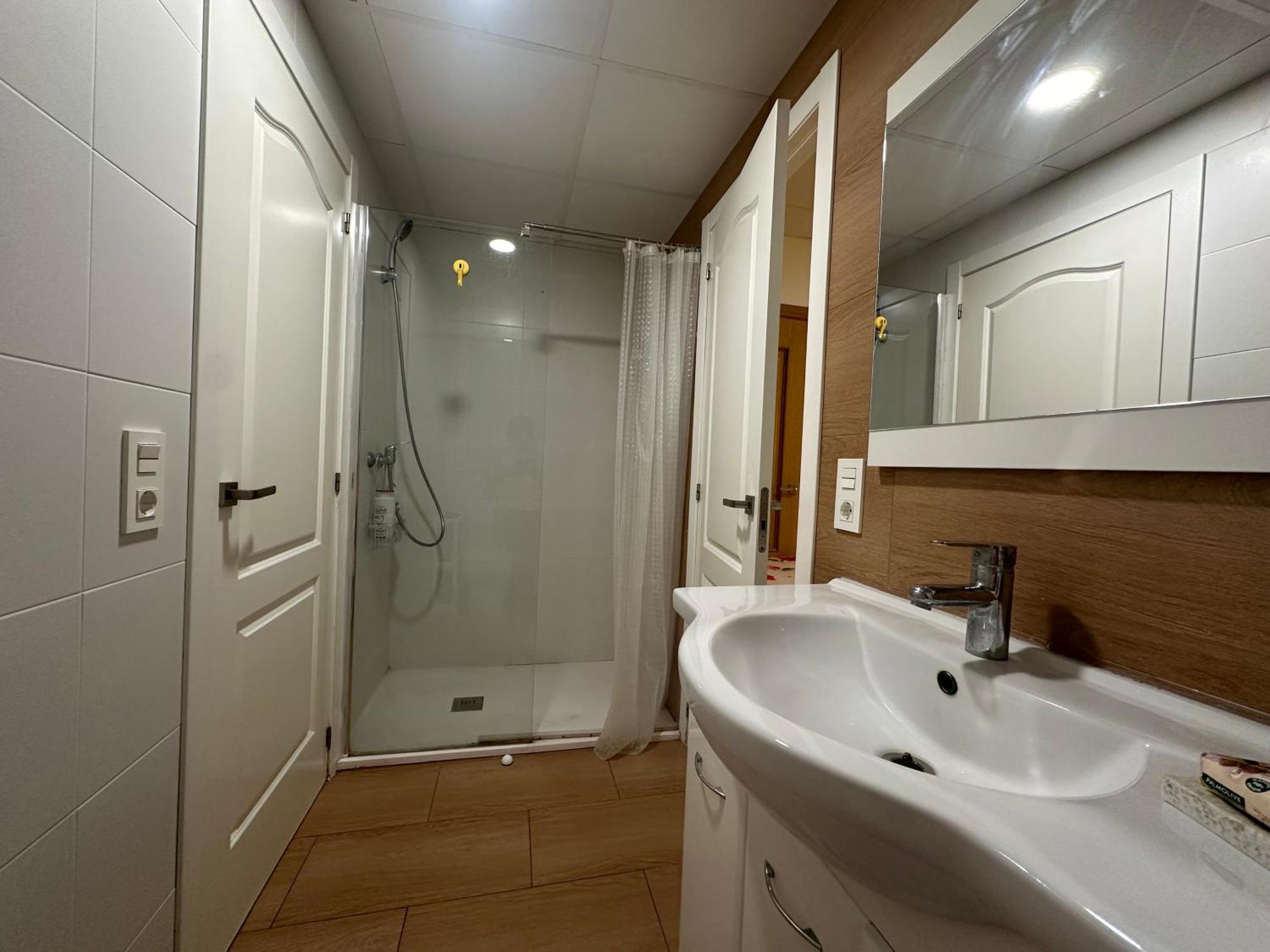 Mirador 2 Del Mercado Central - Habitacion Con Bano Privado En El Centro De La Ciudad Vella Valencia Eksteriør billede