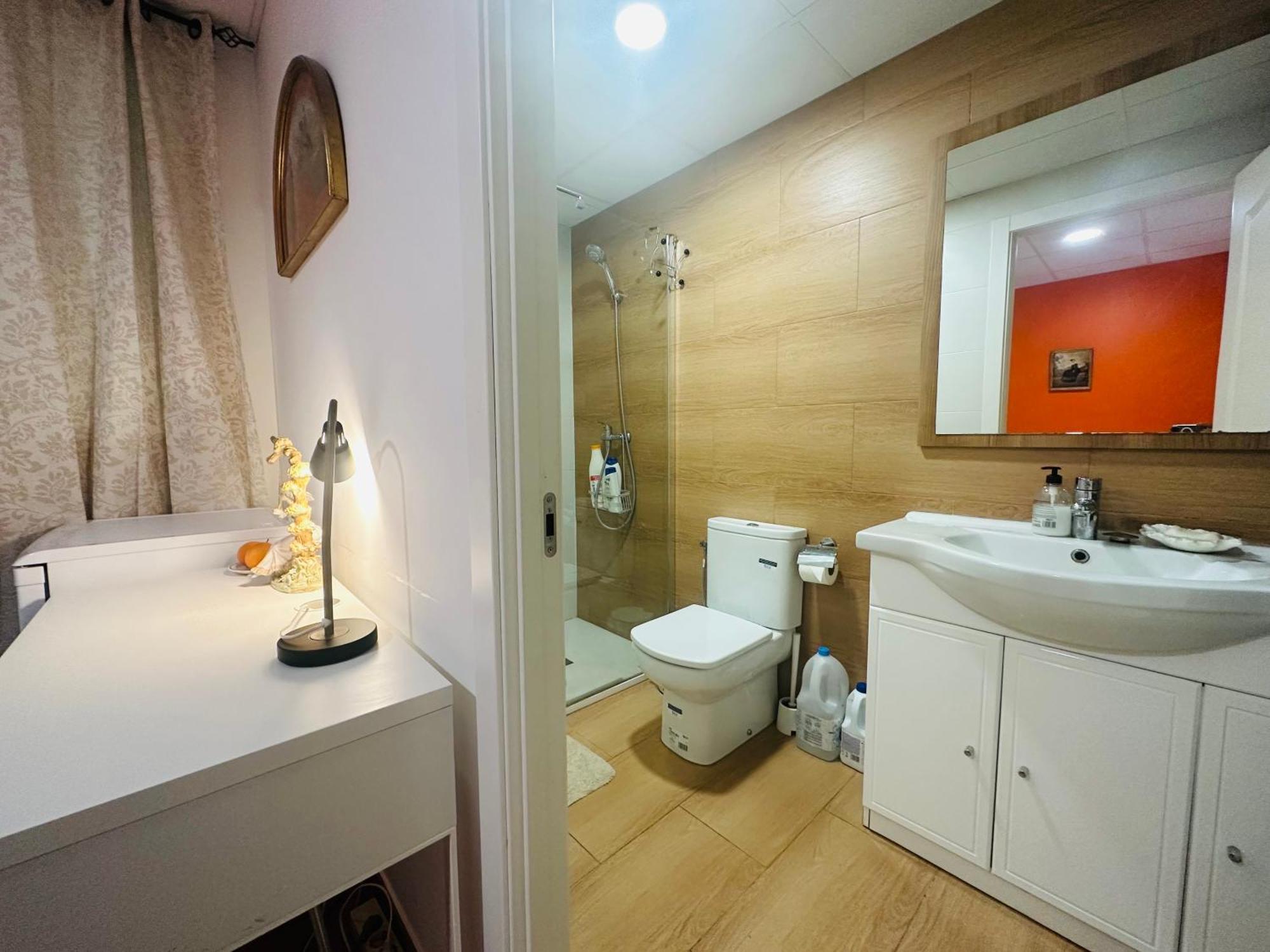 Mirador 2 Del Mercado Central - Habitacion Con Bano Privado En El Centro De La Ciudad Vella Valencia Eksteriør billede