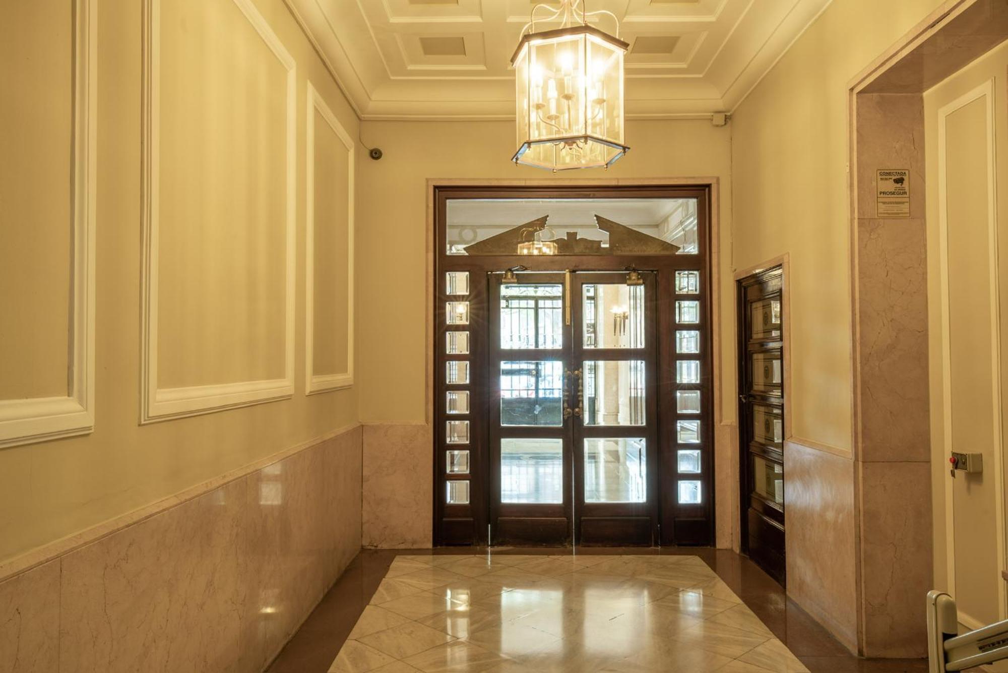 Mirador 2 Del Mercado Central - Habitacion Con Bano Privado En El Centro De La Ciudad Vella Valencia Eksteriør billede