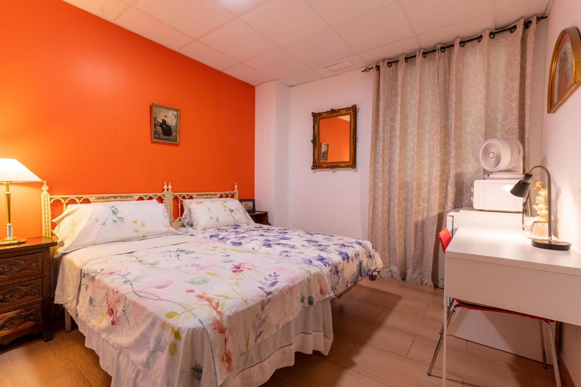 Mirador 2 Del Mercado Central - Habitacion Con Bano Privado En El Centro De La Ciudad Vella Valencia Eksteriør billede